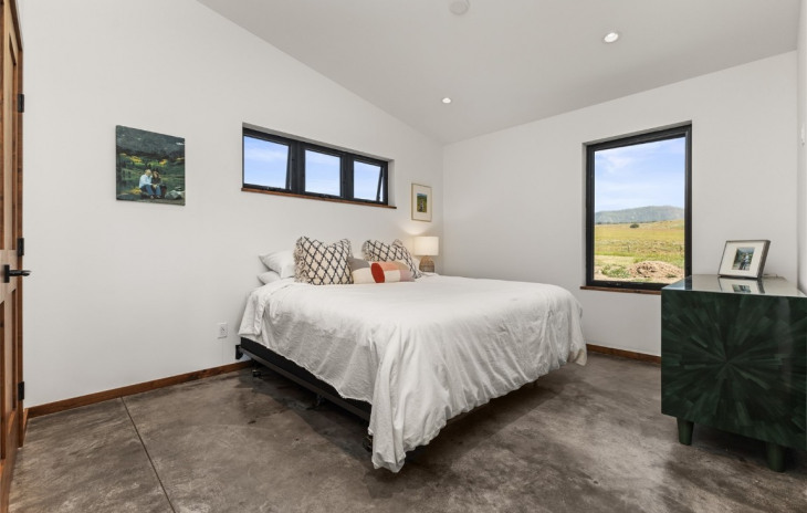 48250 Flora Court Photo