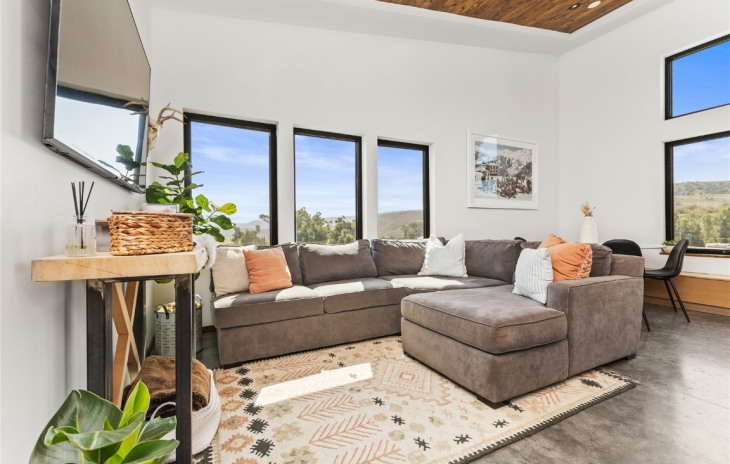 48250 Flora Court Photo