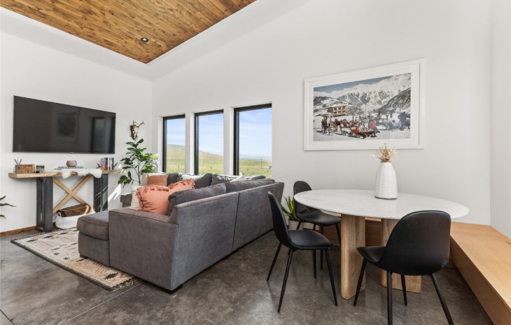 48250 Flora Court Photo