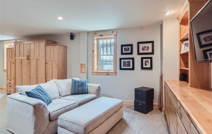 31 Logan Avenue Photo