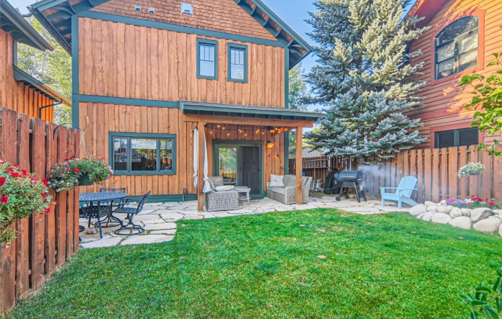 31 Logan Avenue Photo