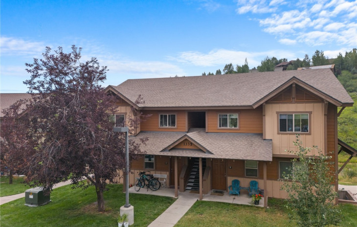 1335 Hilltop Parkway Photo