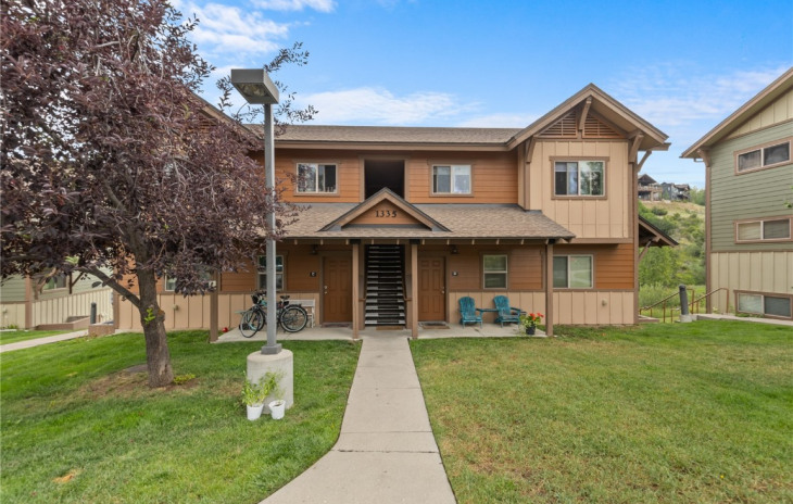 1335 Hilltop Parkway Photo