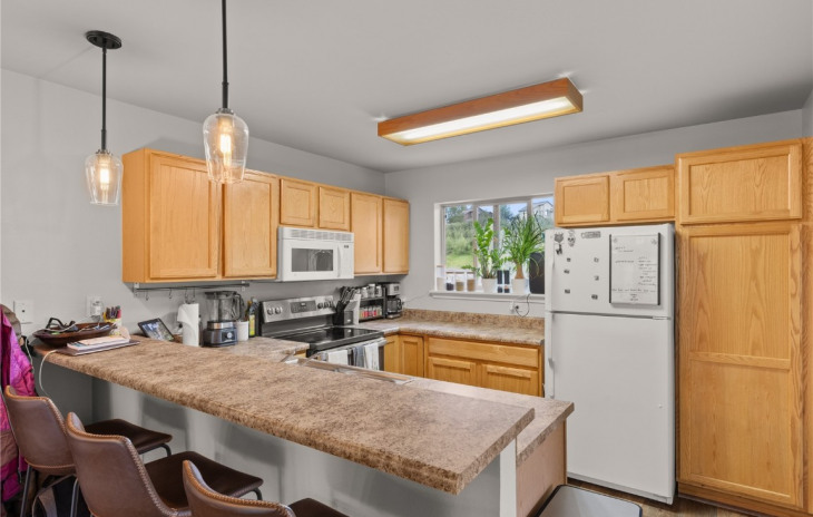 1335 Hilltop Parkway Photo