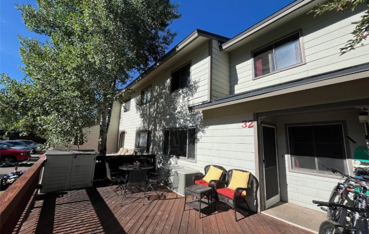 32 Cedar Court Photo