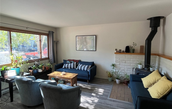 32 Cedar Court Photo