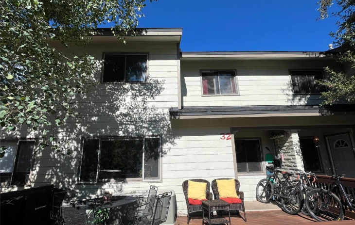 32 Cedar Court Photo
