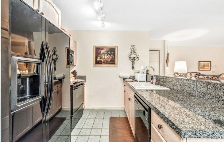 2315 Apres Ski Way Photo