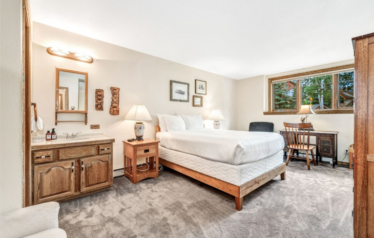 2315 Apres Ski Way Photo