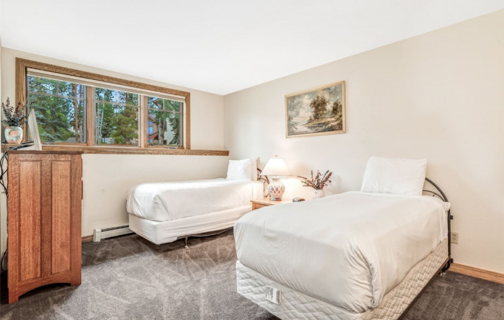 2315 Apres Ski Way Photo