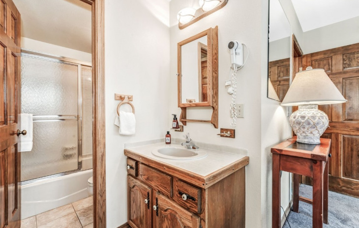 2315 Apres Ski Way Photo