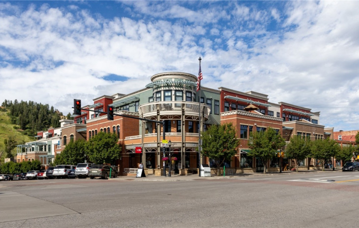 703 Lincoln Avenue Photo