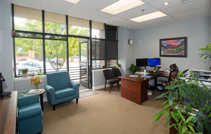 601 Lincoln Avenue Photo