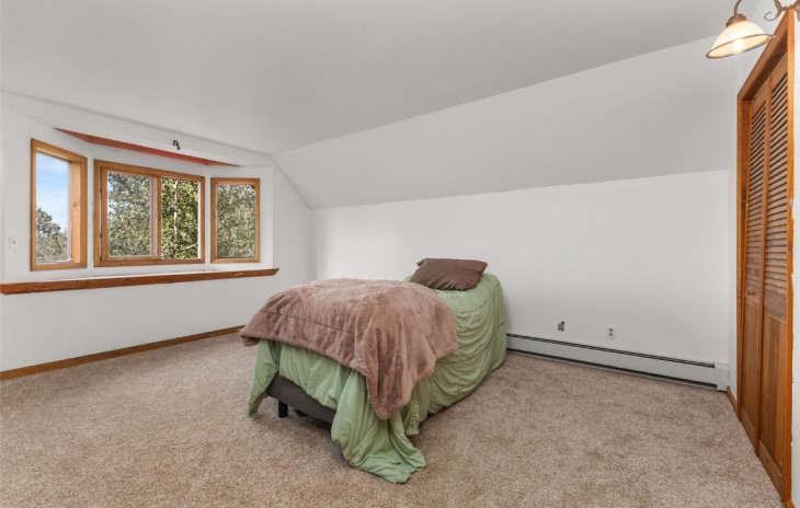 25065 Aspen Way Photo