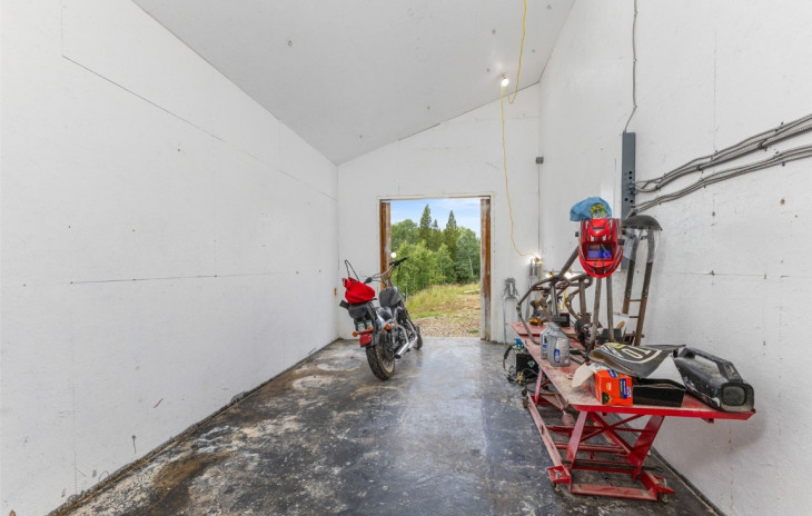 25065 Aspen Way Photo
