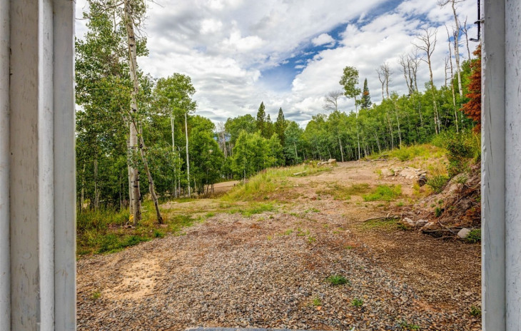 25065 Aspen Way Photo