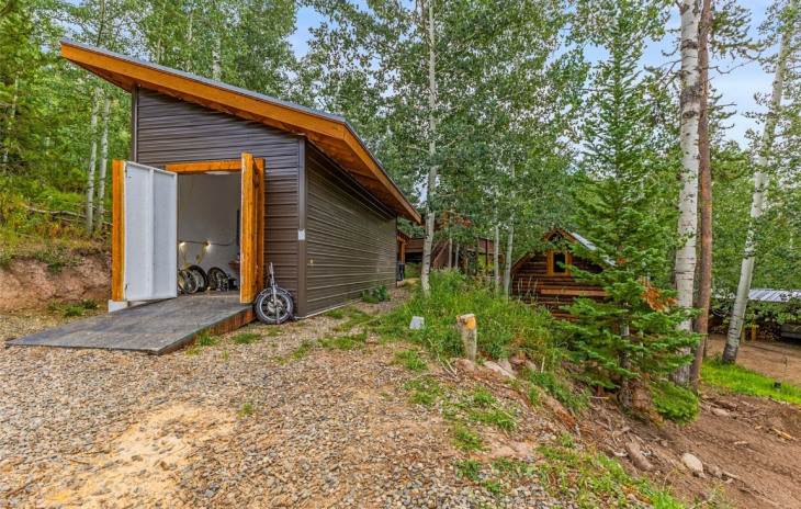 25065 Aspen Way Photo