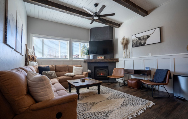 3025 Columbine Drive Photo