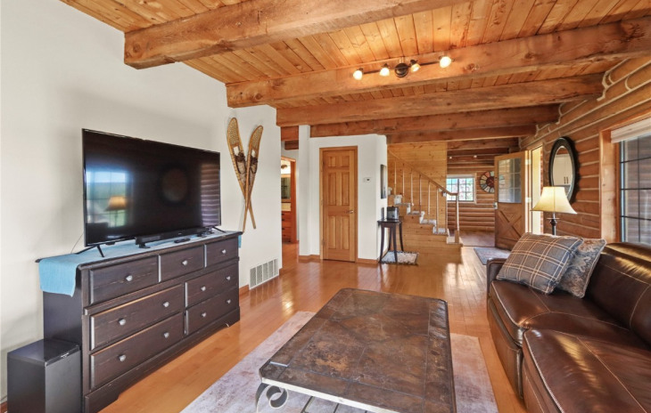 26870 Neptune Place Photo
