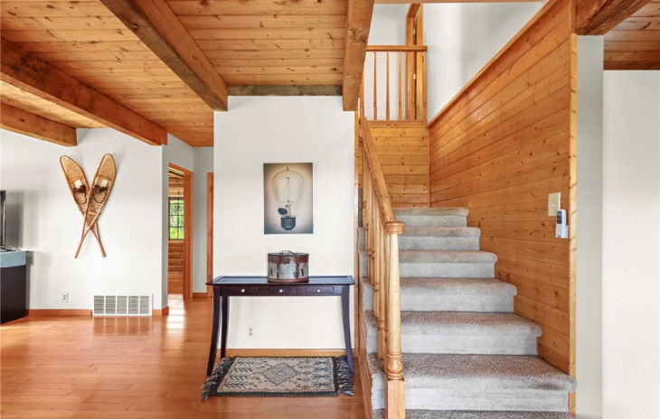 26870 Neptune Place Photo