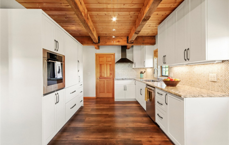 26870 Neptune Place Photo