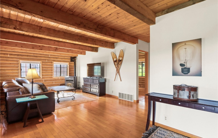 26870 Neptune Place Photo