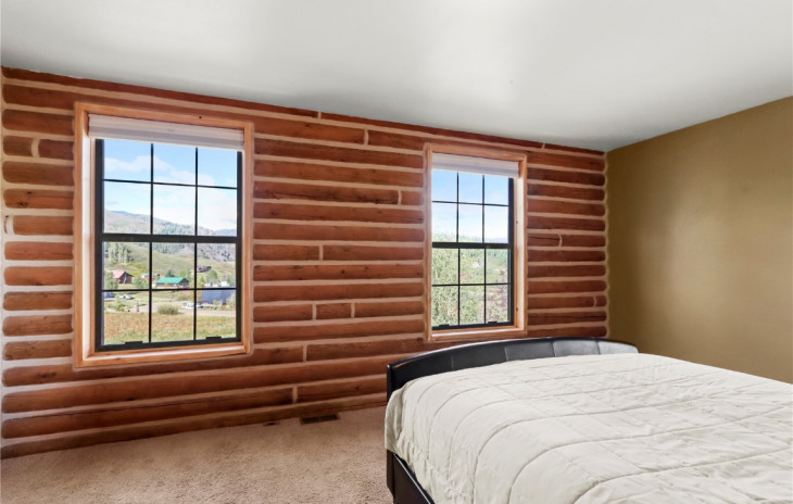 26870 Neptune Place Photo