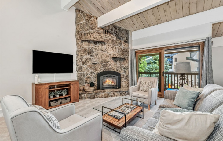 2345 Apres Ski Way Photo