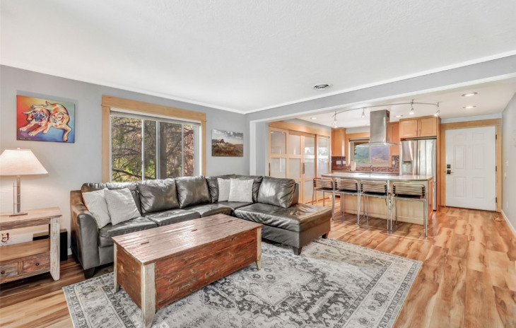 2960 Columbine Drive Photo