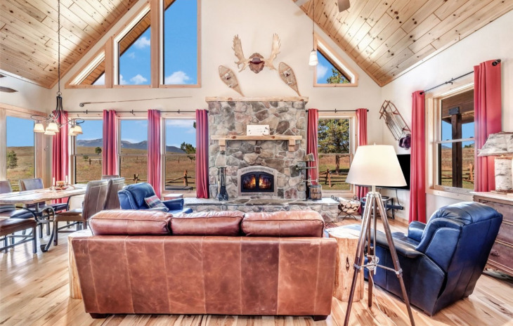60535 Parkside Drive Photo