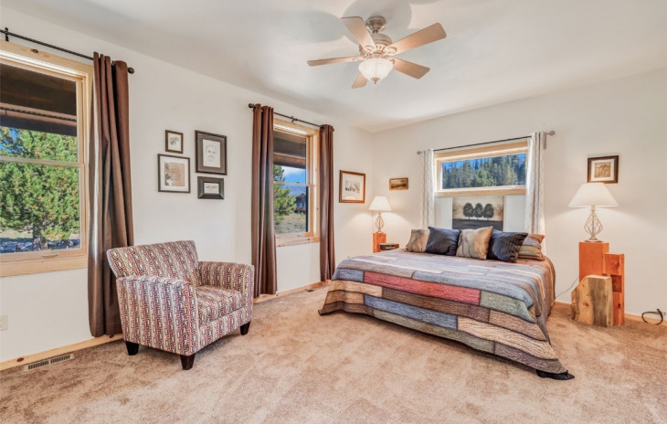 60535 Parkside Drive Photo