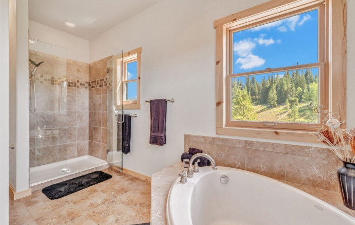 60535 Parkside Drive Photo