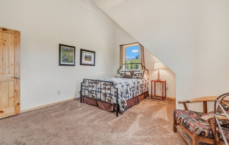 60535 Parkside Drive Photo