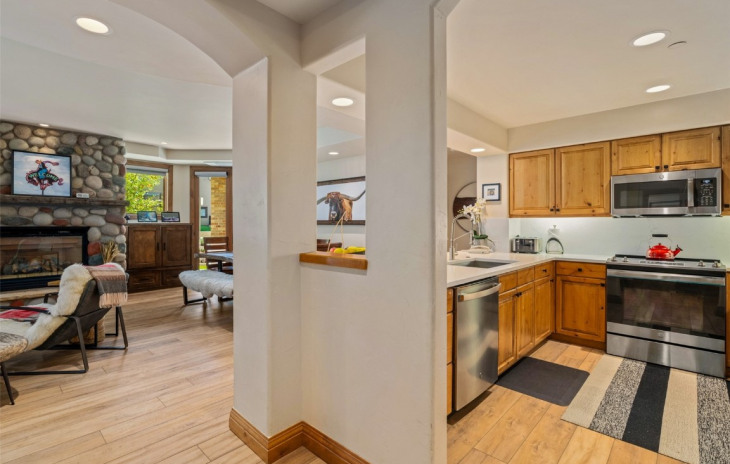 2302 Ski Trail Lane Photo