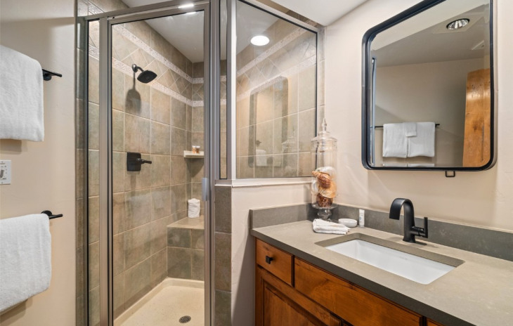 2302 Ski Trail Lane Photo