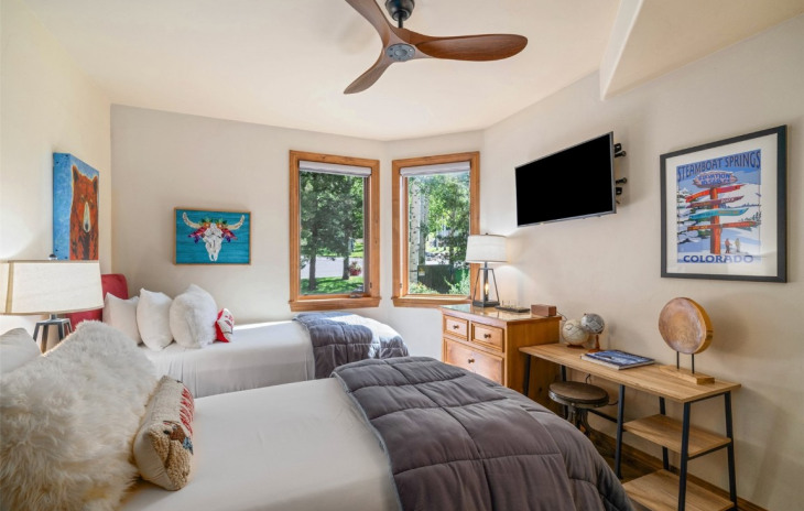 2302 Ski Trail Lane Photo