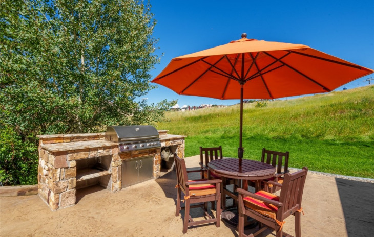 2302 Ski Trail Lane Photo