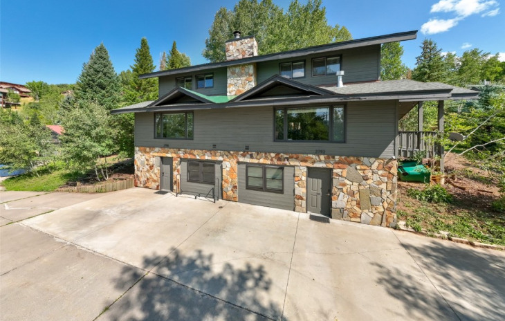 2790 Apres Ski Way Photo