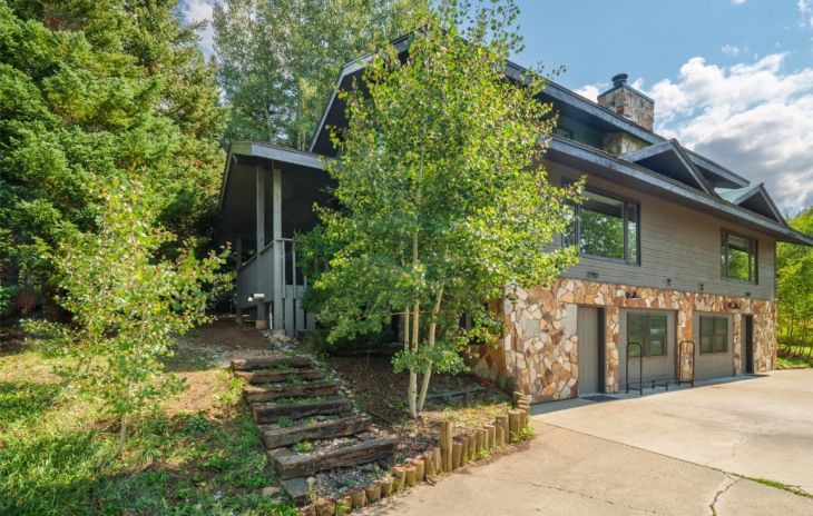 2790 Apres Ski Way Photo