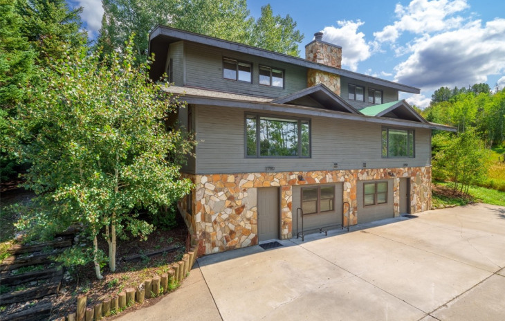 2790 Apres Ski Way Photo