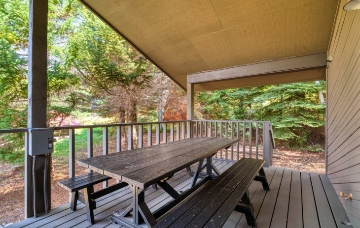2790 Apres Ski Way Photo