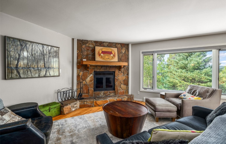 2790 Apres Ski Way Photo
