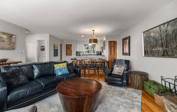 2790 Apres Ski Way Photo