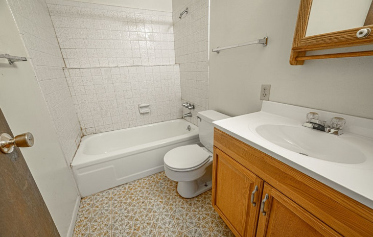 424 Clover Circle Photo