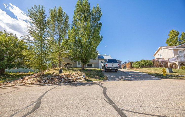 424 Clover Circle Photo
