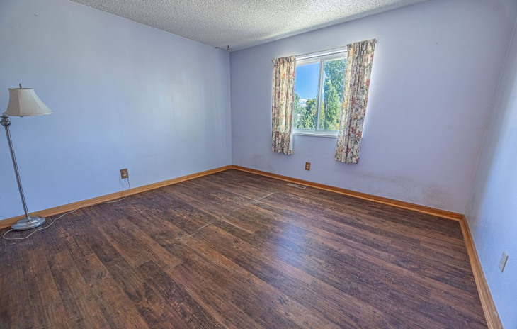 424 Clover Circle Photo
