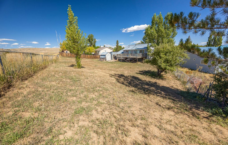 424 Clover Circle Photo