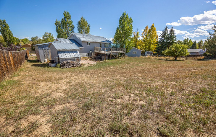 424 Clover Circle Photo