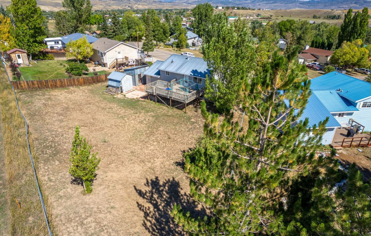 424 Clover Circle Photo