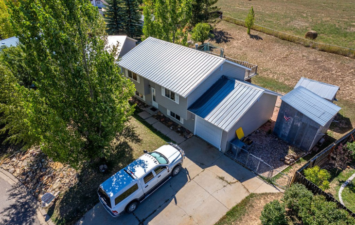 424 Clover Circle Photo